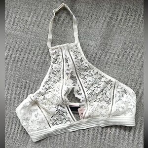 BRAND NEW Victoria’s Secret White Elegant Lace Halter Bralette - Large